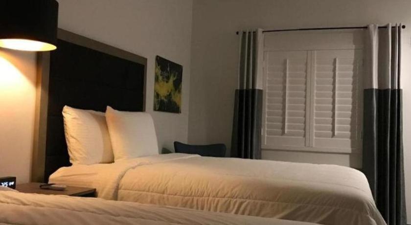 Hotel Bella Jersey Village Bagian luar foto