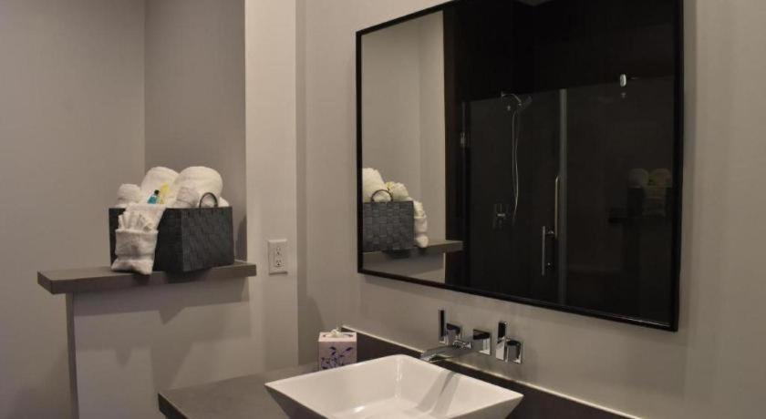 Hotel Bella Jersey Village Bagian luar foto