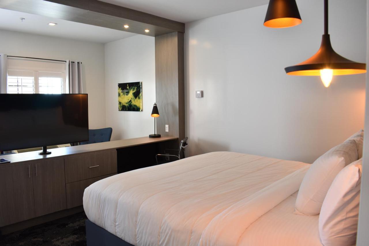 Hotel Bella Jersey Village Bagian luar foto
